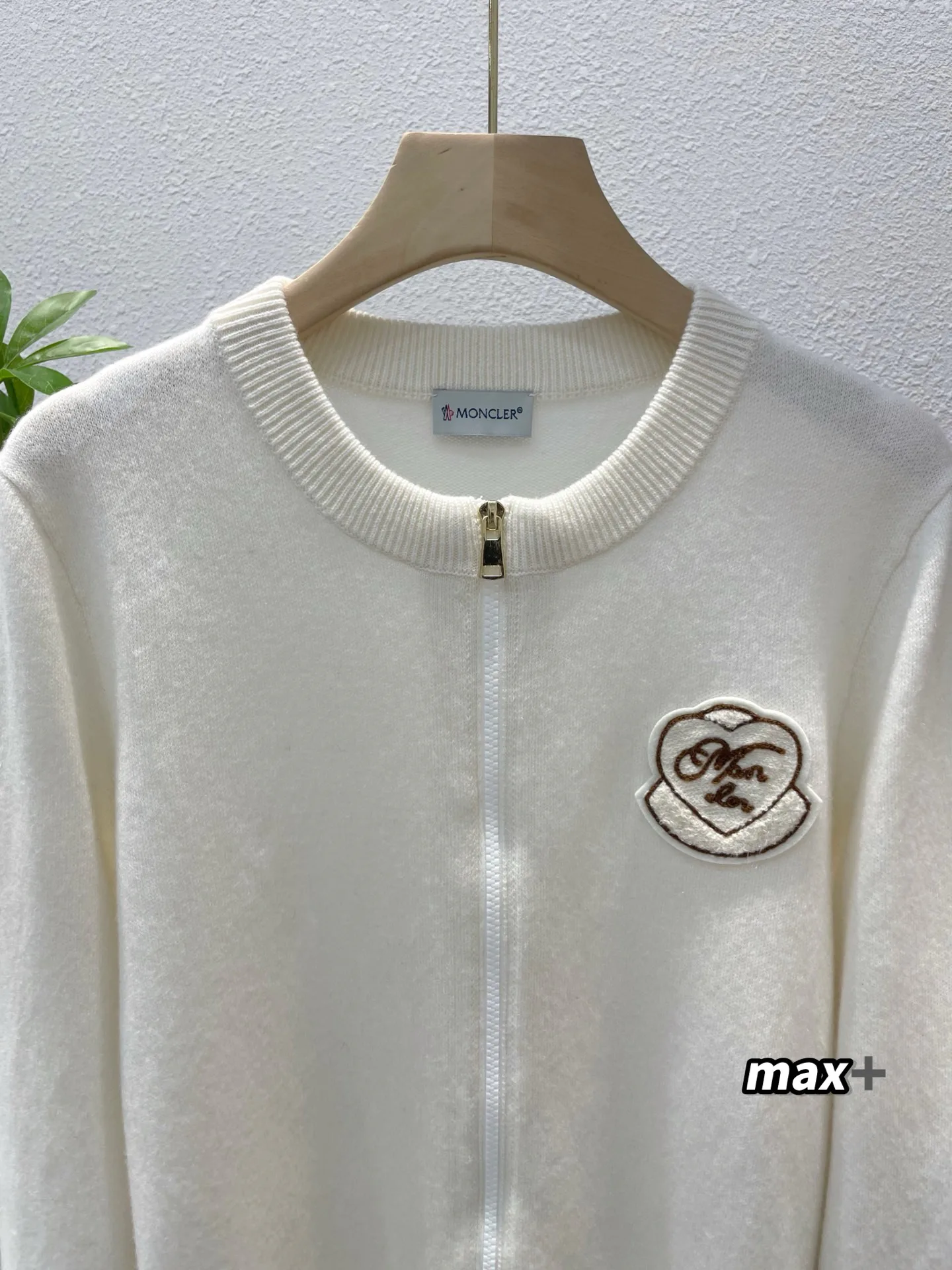 Women's Jumpers And Sweaters MONCLER 18106617