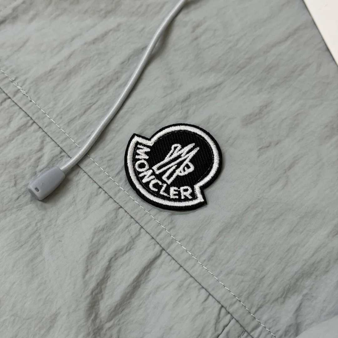 Men's Jackets And Down Jackets MONCLER 17286060