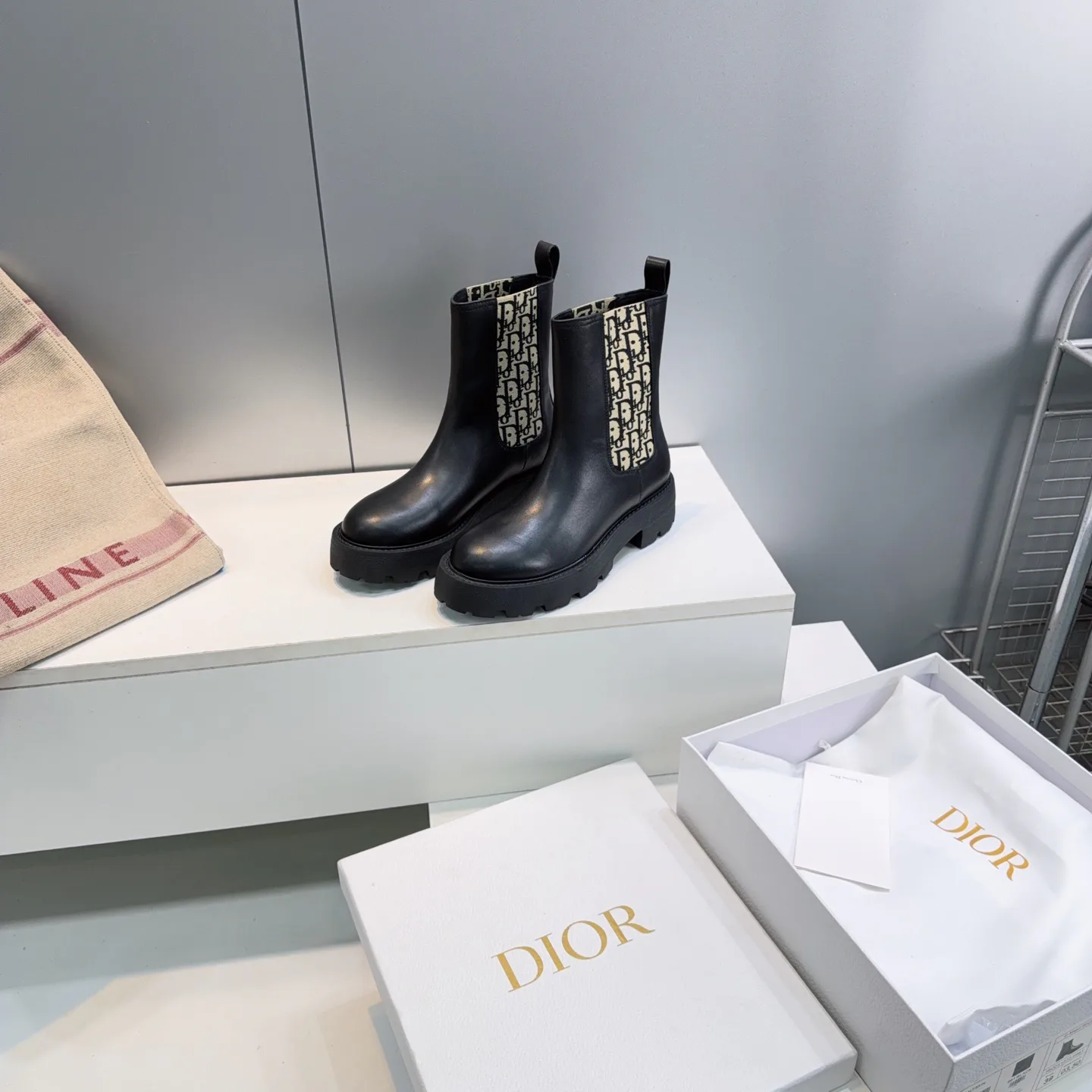 Ботинки Женские Christian Dior 18619131