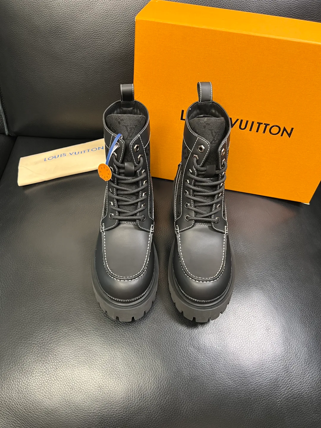 Men's Ankle Boots LOUIS VUITTON 18417486