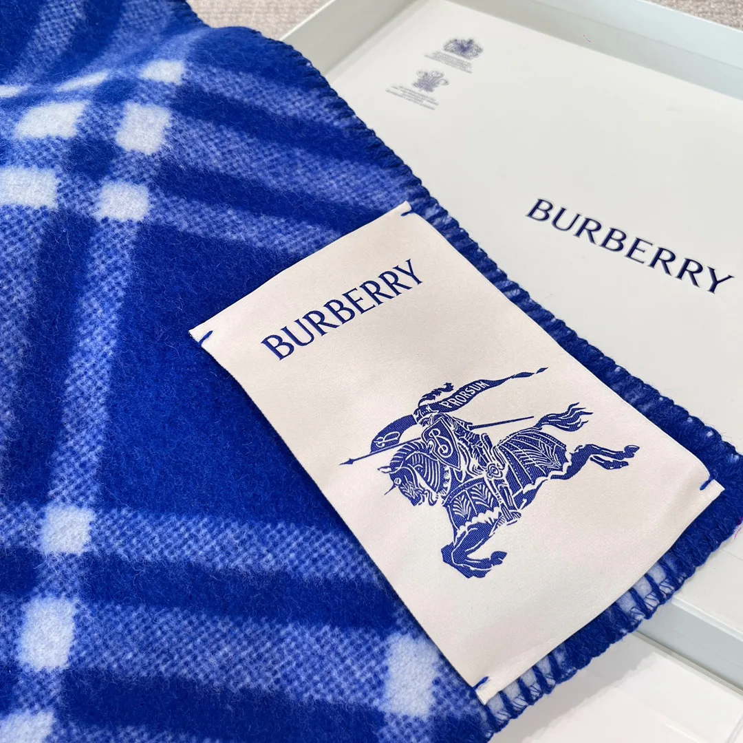 Scarves BURBERRY 17945228