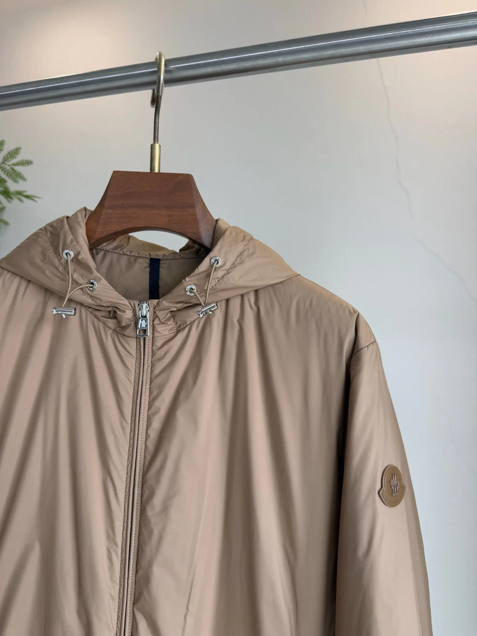 Men's Jackets And Down Jackets MONCLER 18372080