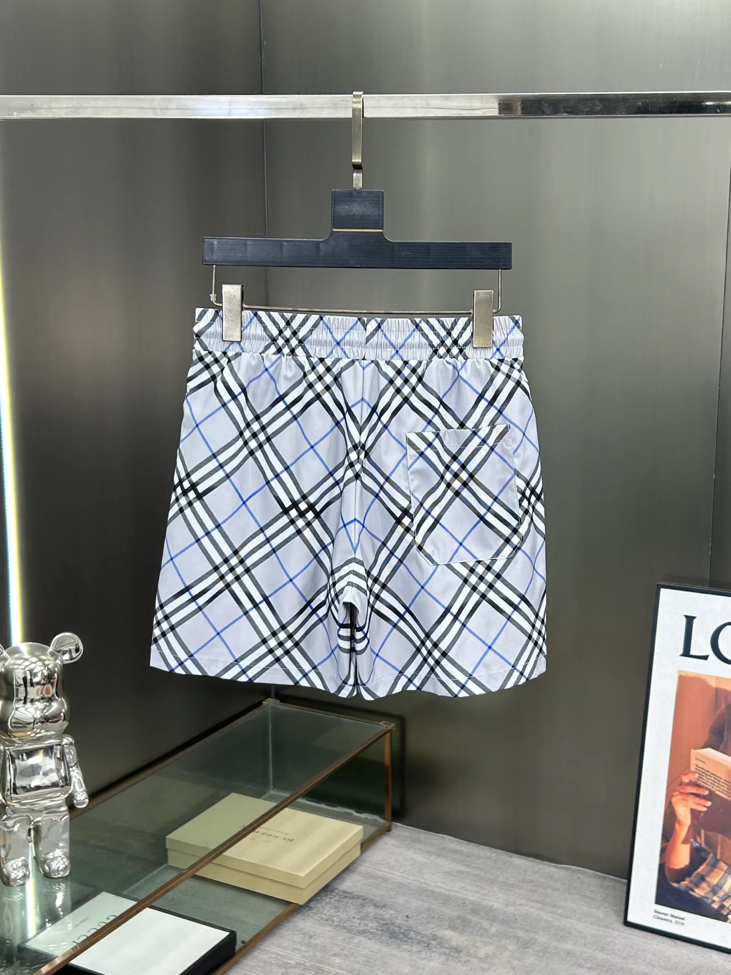 Men's Shorts BURBERRY 18000486