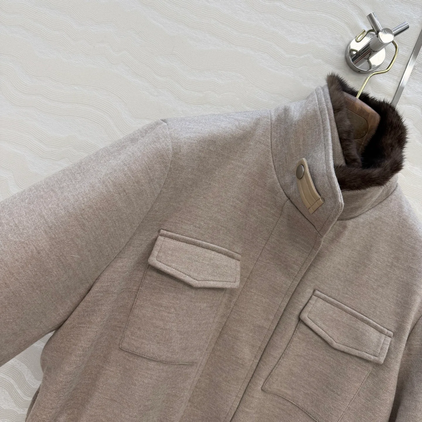 Women's Jackets And Down Jackets LORO PIANA 18115106