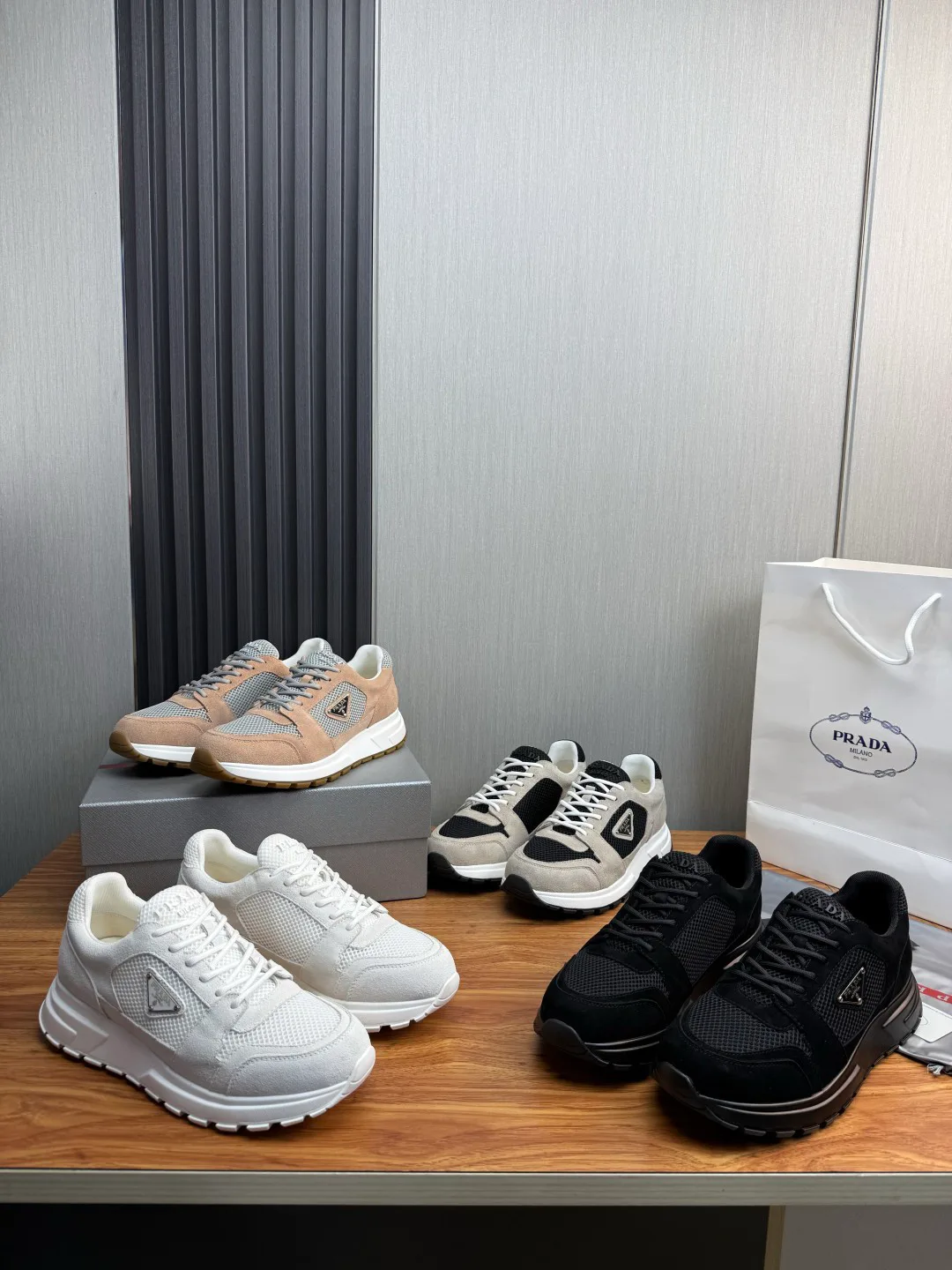 Men's Sneakers PRADA 17962230