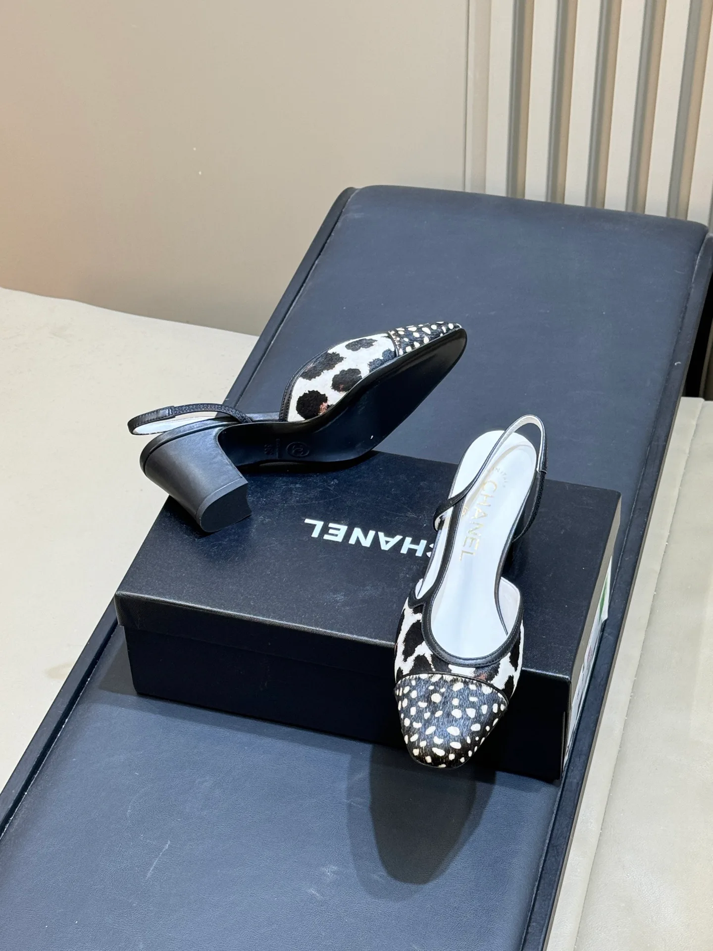Women's Open-Toe Sandals CHANEL 17490880