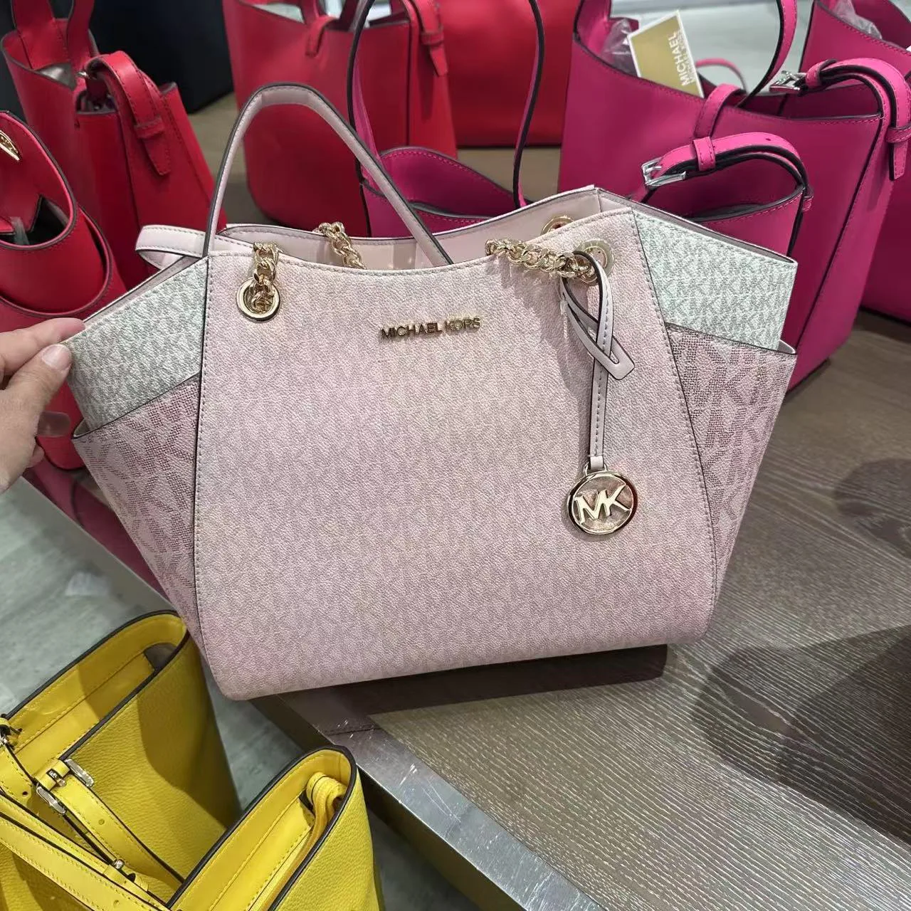 Women's Classic Handbags MICHAEL KORS 17961376