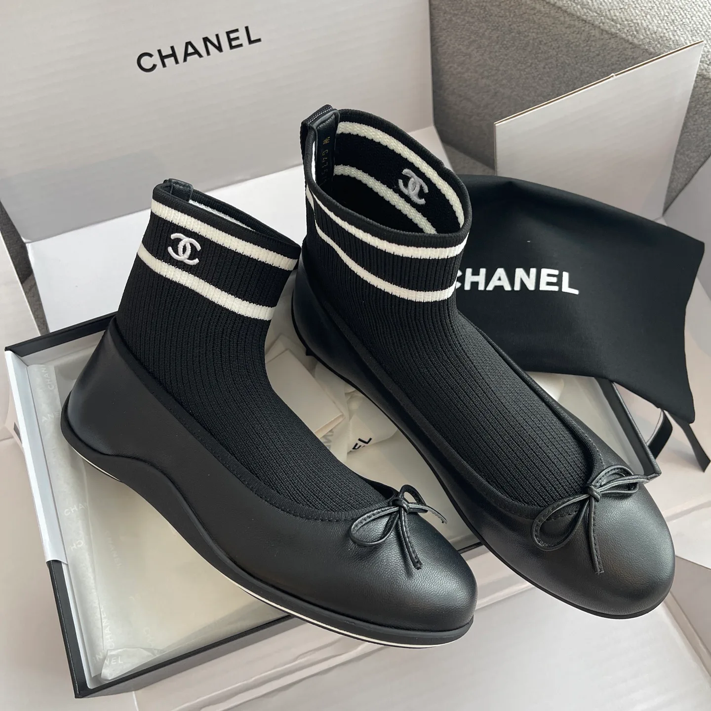 Women's Ballet Flats CHANEL 18066376