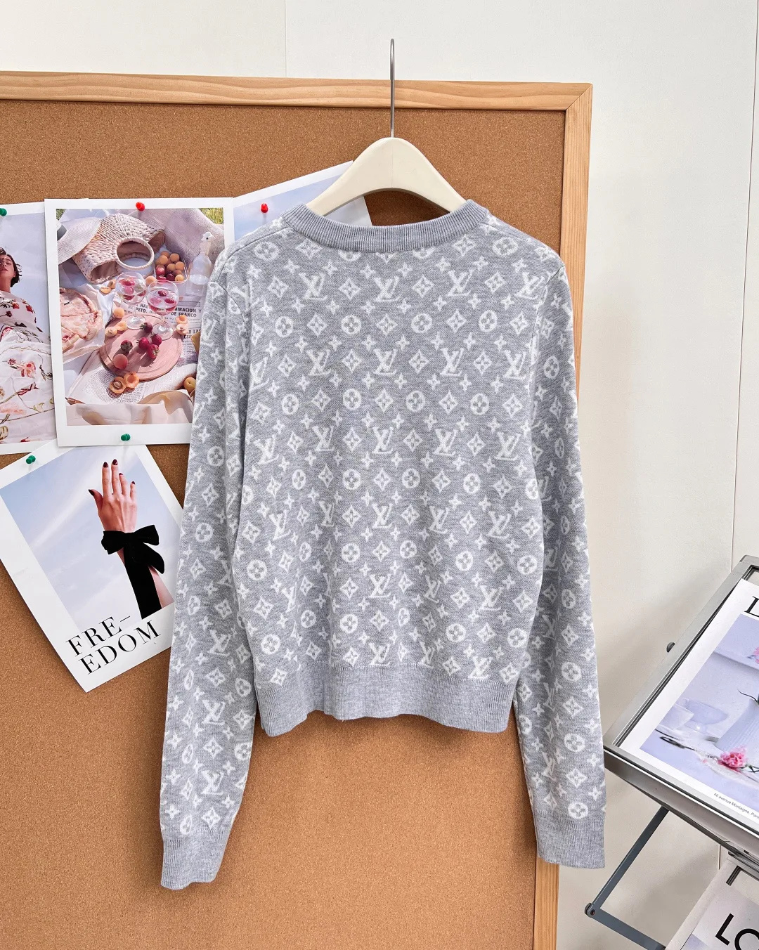 Women's Jumpers And Sweaters LOUIS VUITTON 18015265