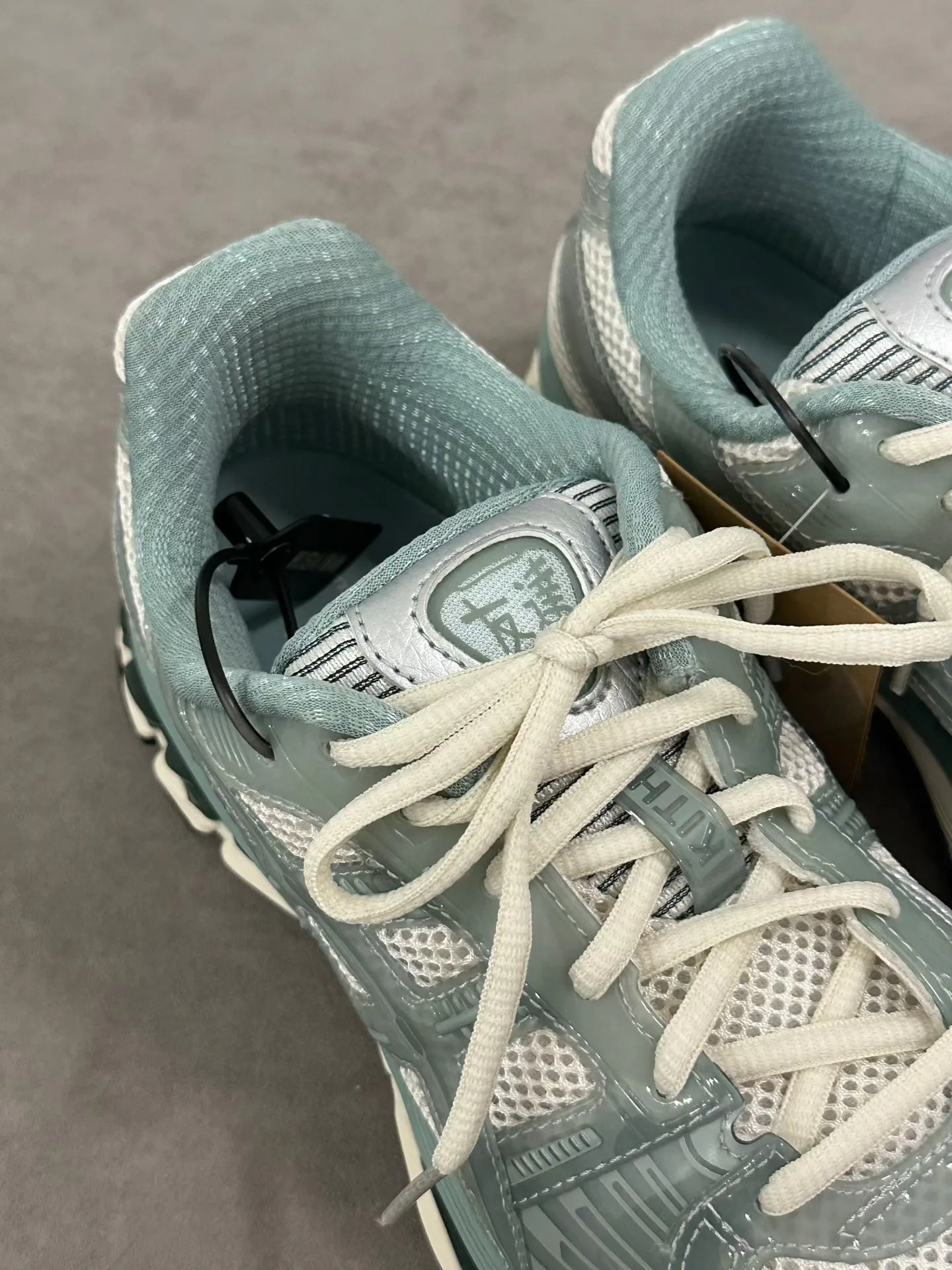 Women's Sneakers ASICS 17065409