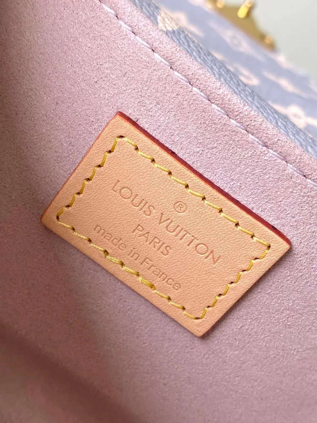 Women's Classic Handbags LOUIS VUITTON 18227605