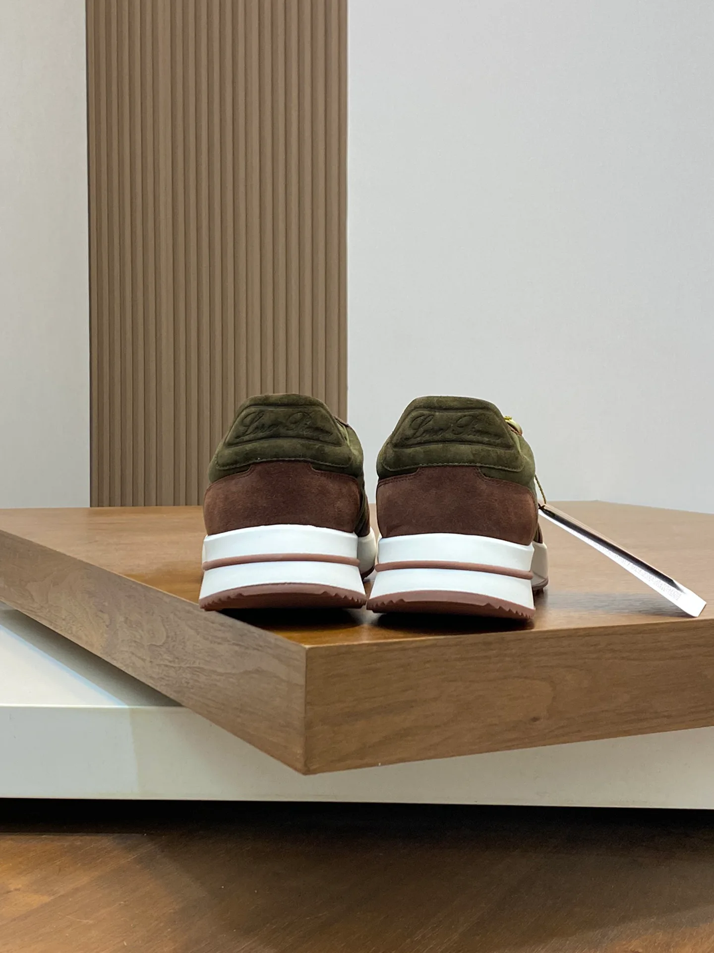 Men's Sneakers LORO PIANA 17942770