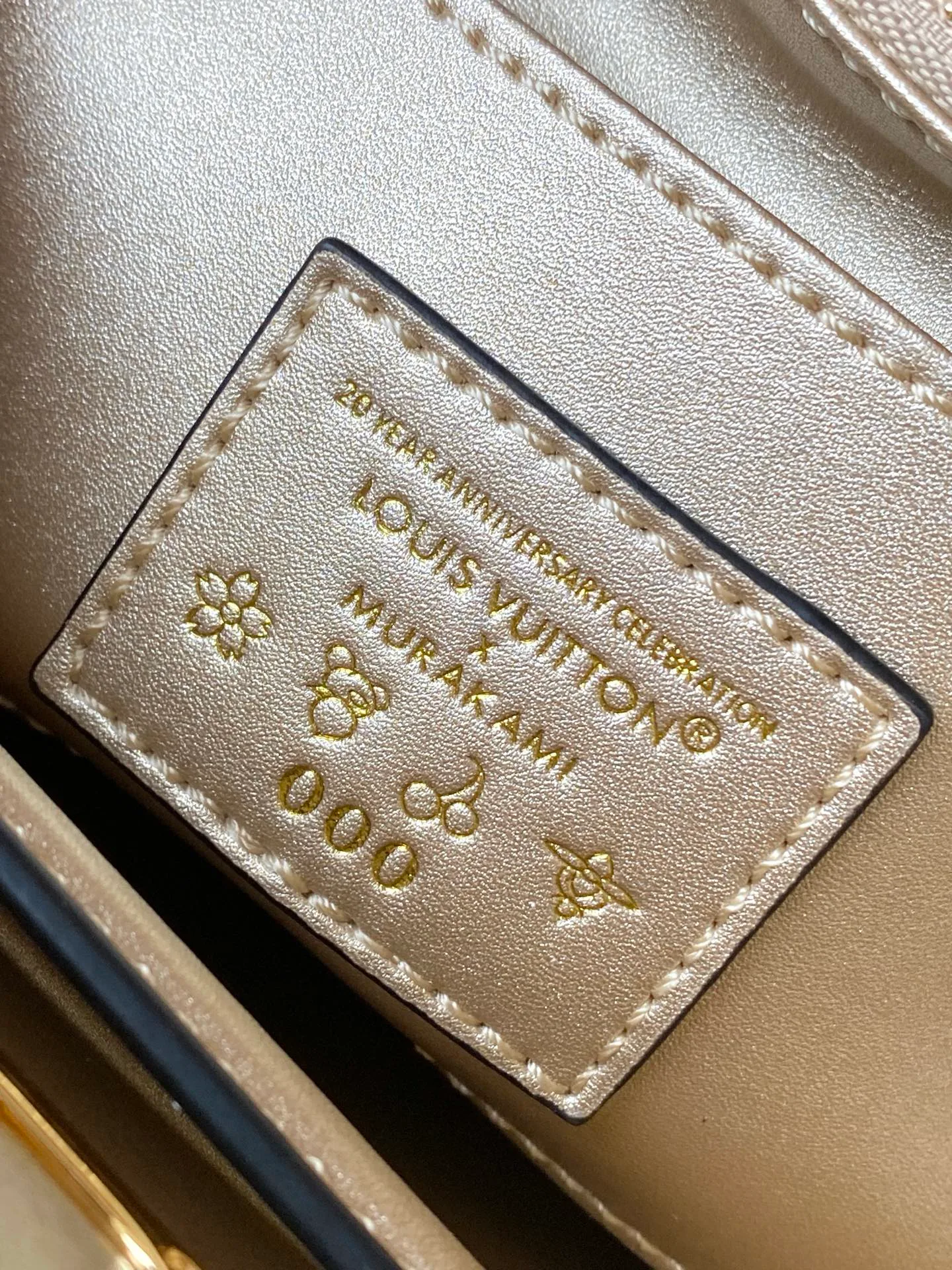 Women's Classic Handbags LOUIS VUITTON 17450395