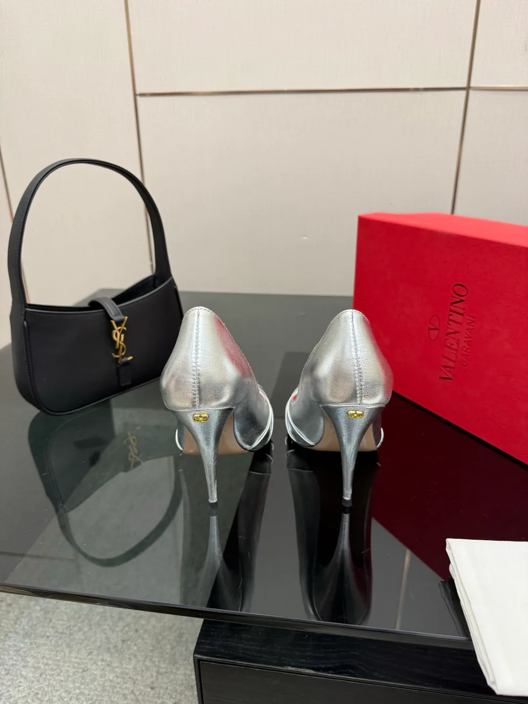 Women's Heels VALENTINO 17467433