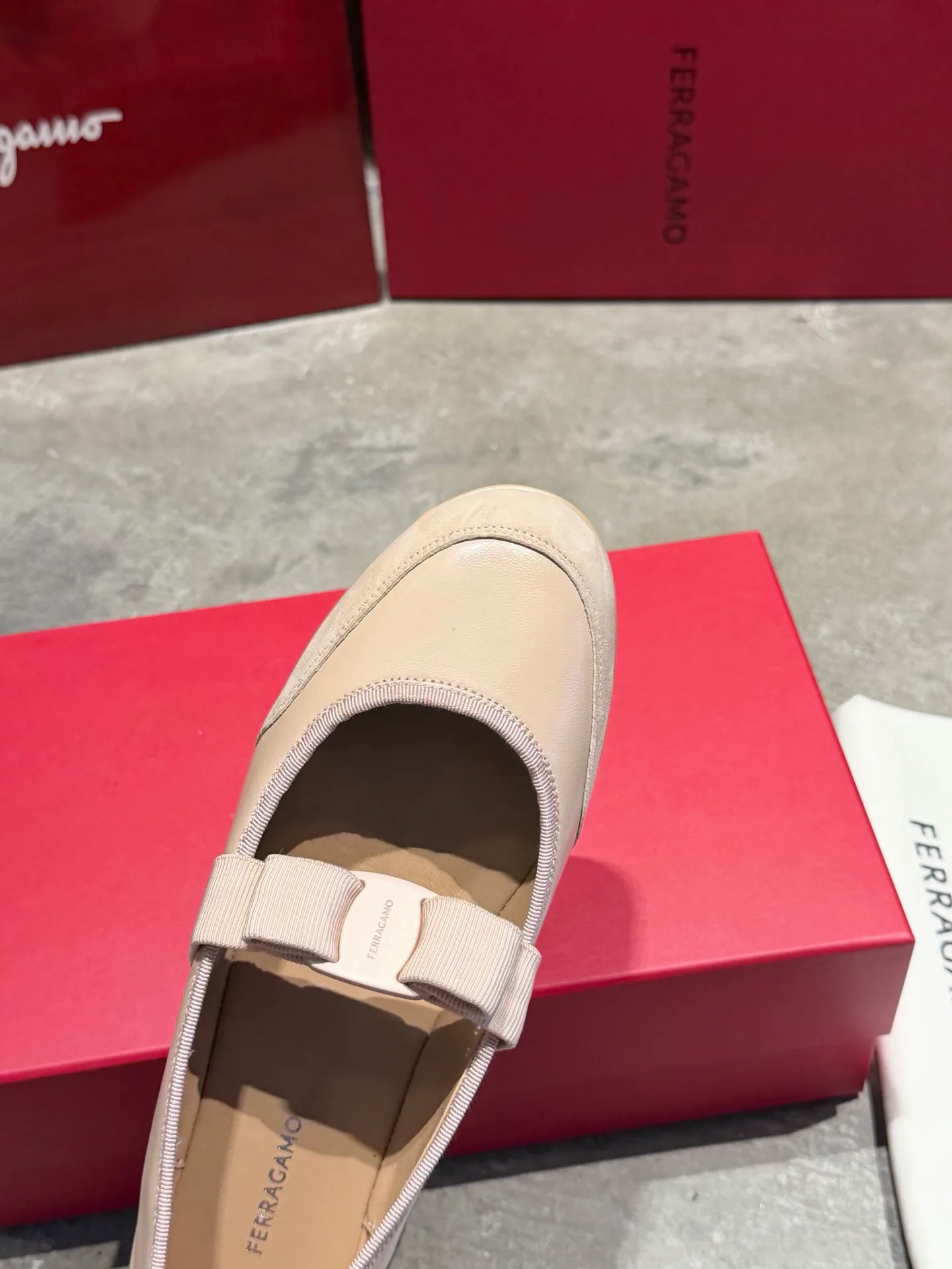 Women's Ballet Flats SALVATORE FERRAGAMO 18357228
