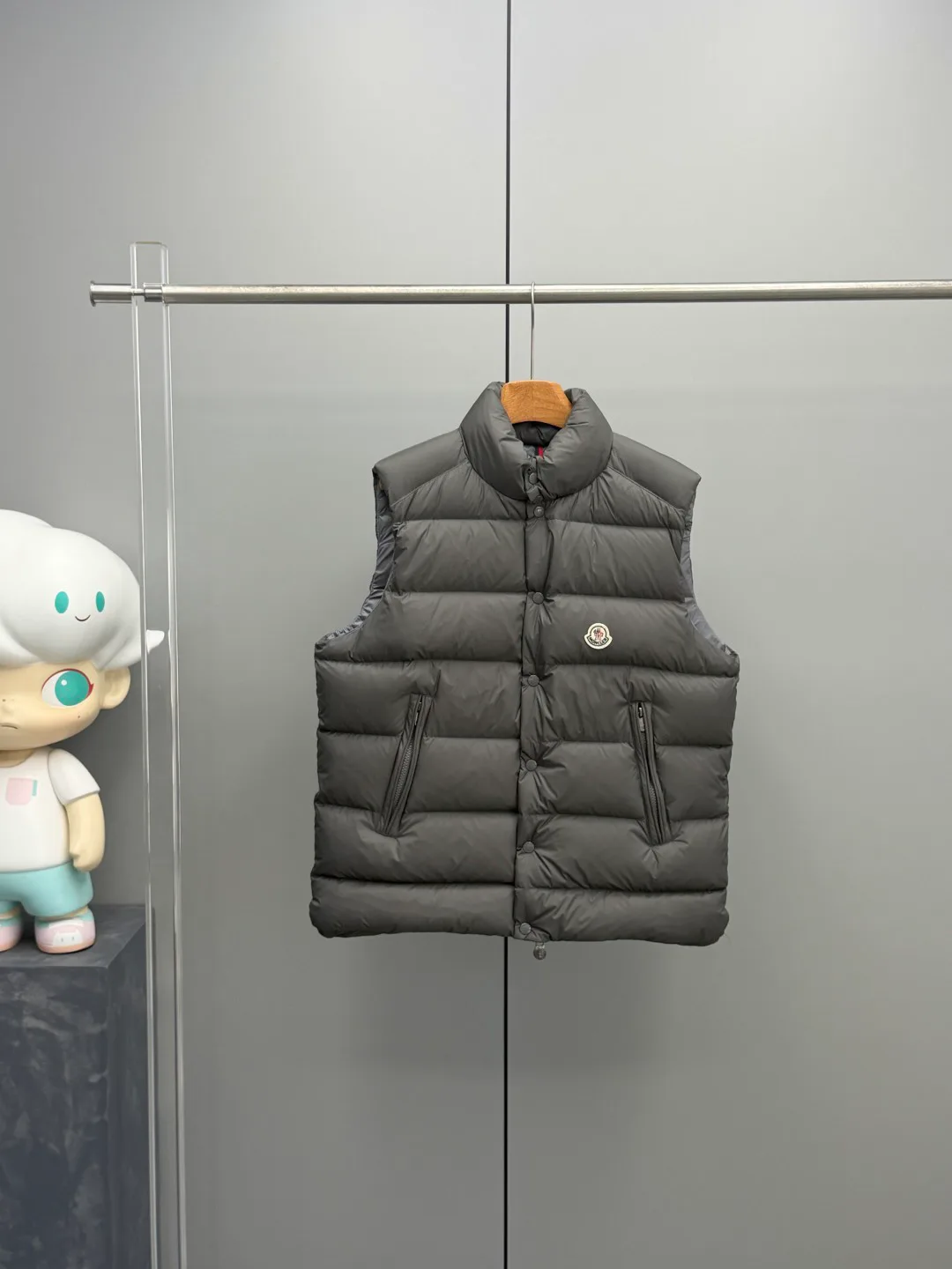 Жилеты Мужские Moncler 18684551