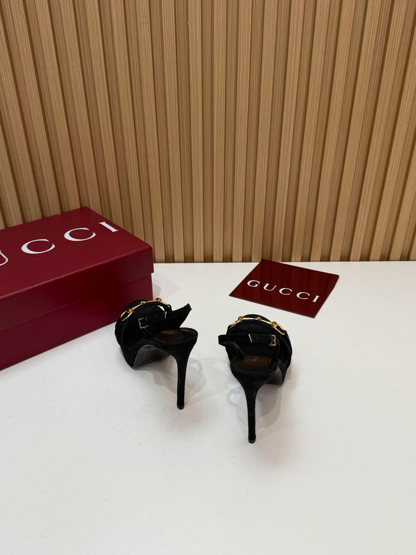 Women's Open-Toe Sandals GUCCI 18396268