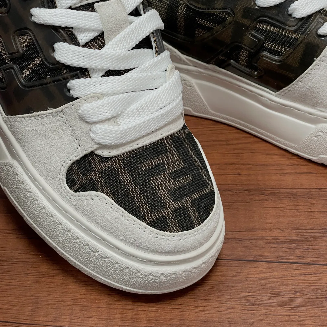 Кроссовки Женские Fendi 18626500