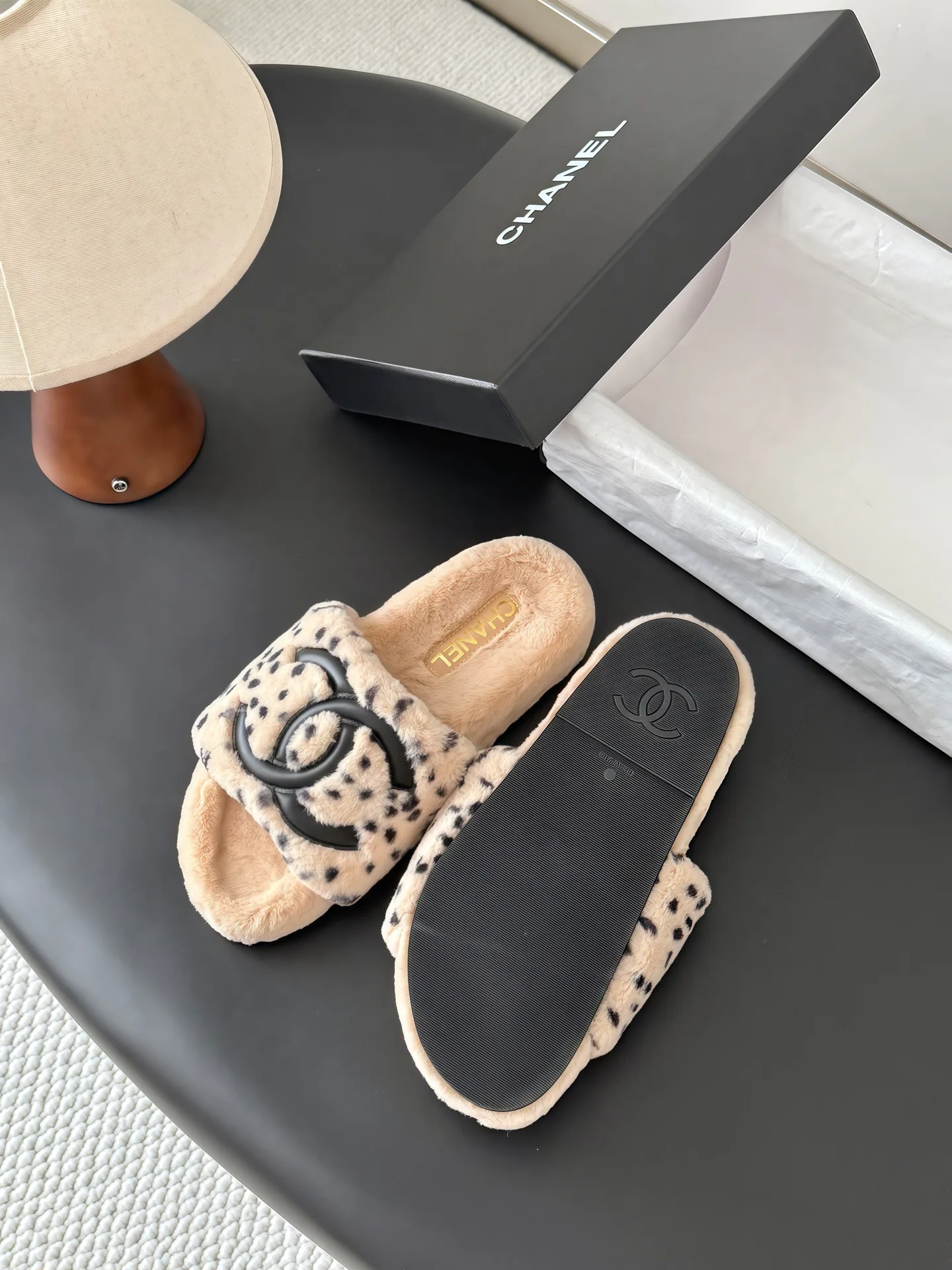 Women's Slippers CHANEL 18011848