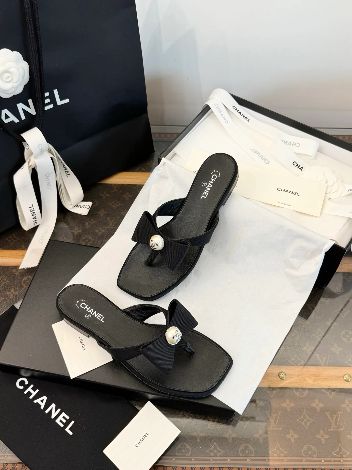 Women's Flip-Flops CHANEL 18132874