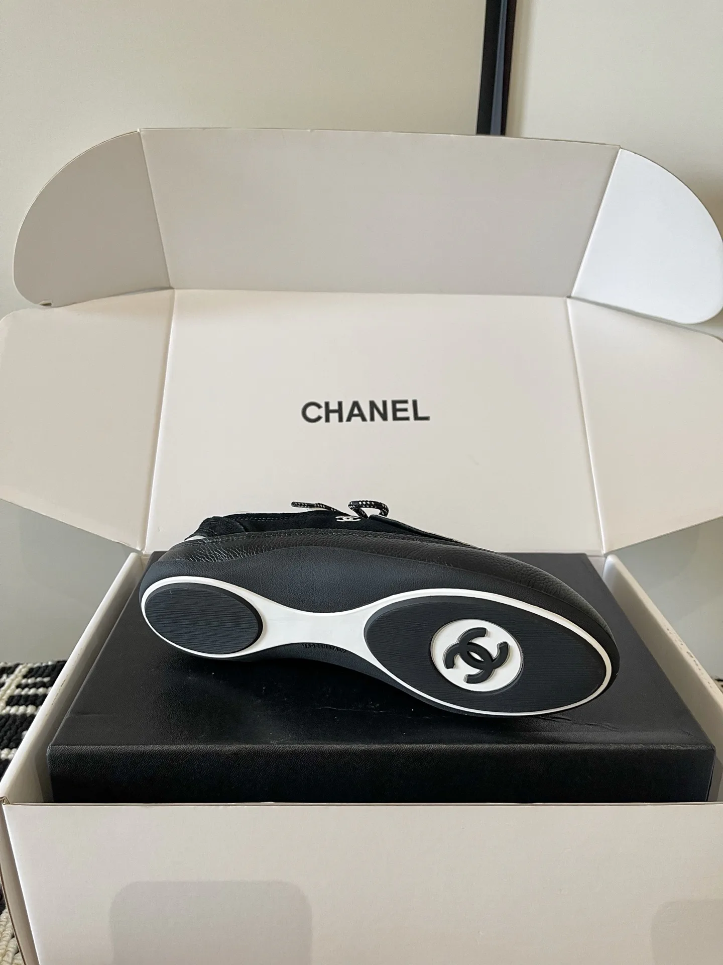 Women's Sneakers CHANEL 17866984