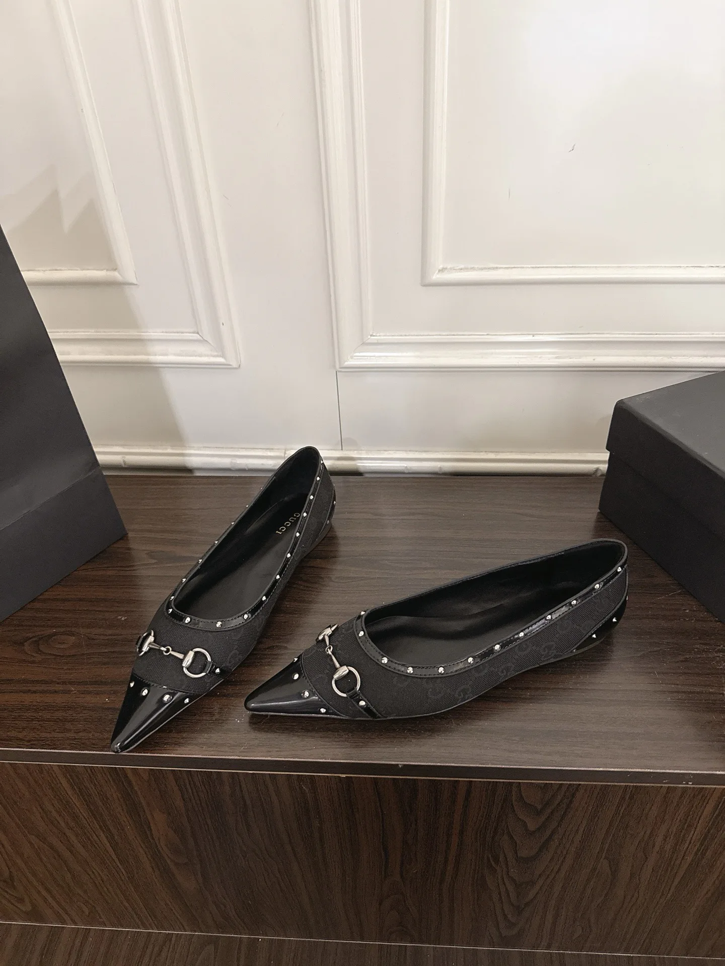 Women's Ballet Flats GUCCI 18135558