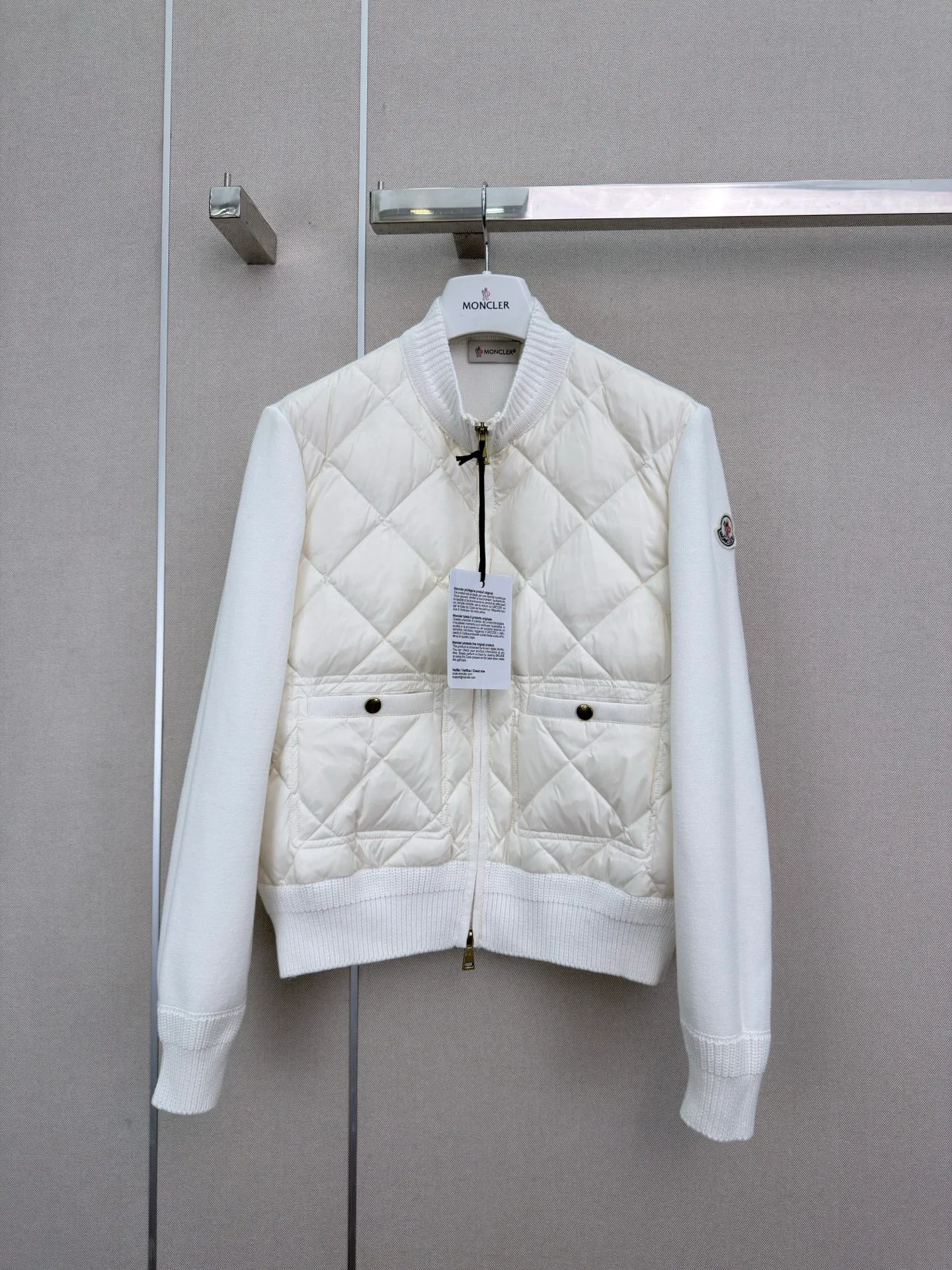 Women's Jackets And Down Jackets MONCLER 17921885