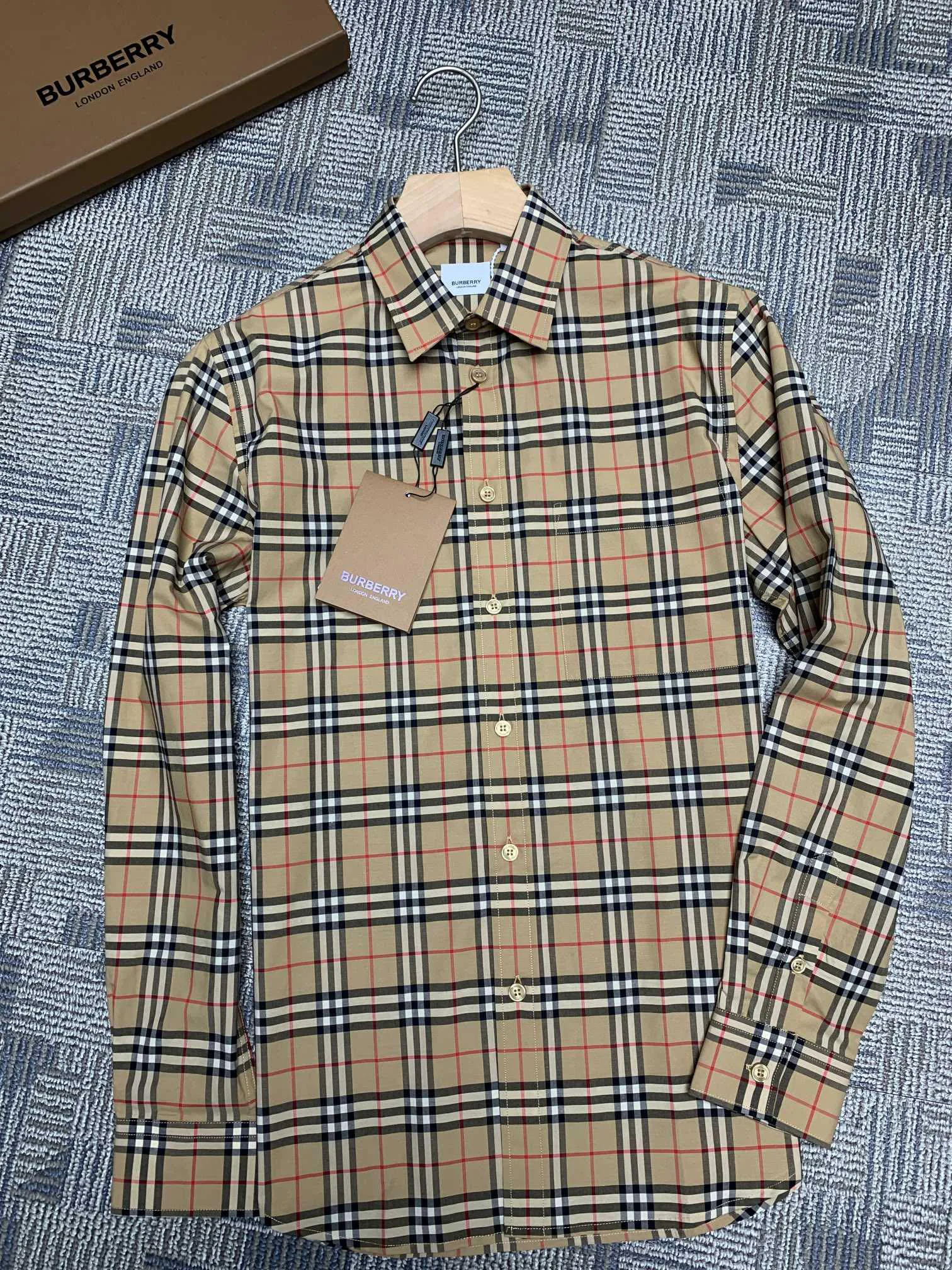 Men's Shirts BURBERRY 17967408