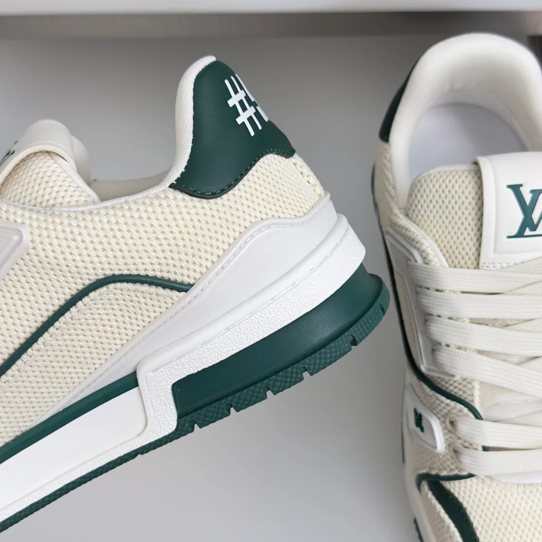 Men's Sneakers LOUIS VUITTON 17483691