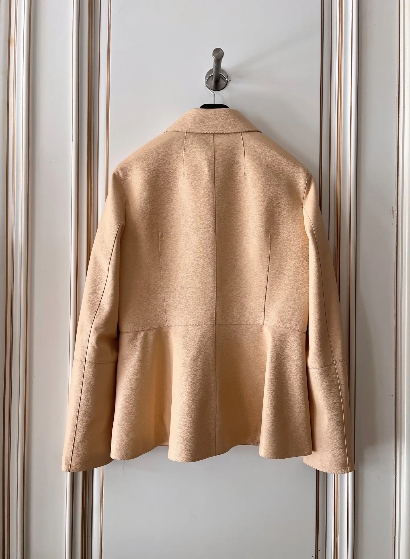 Women's Leather Jackets And Sheepskin Coats HERMES 18090819