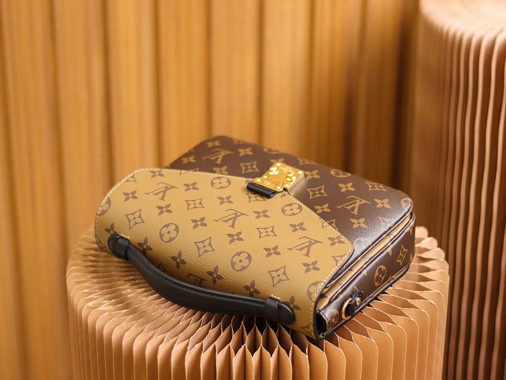 Women's Classic Handbags LOUIS VUITTON 17882290