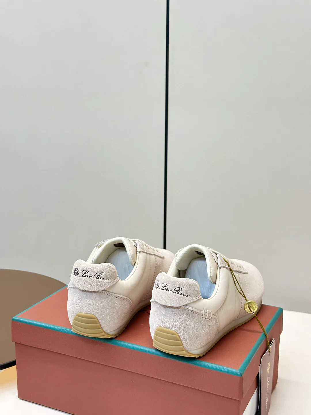 Women's Sneakers LORO PIANA 17464231