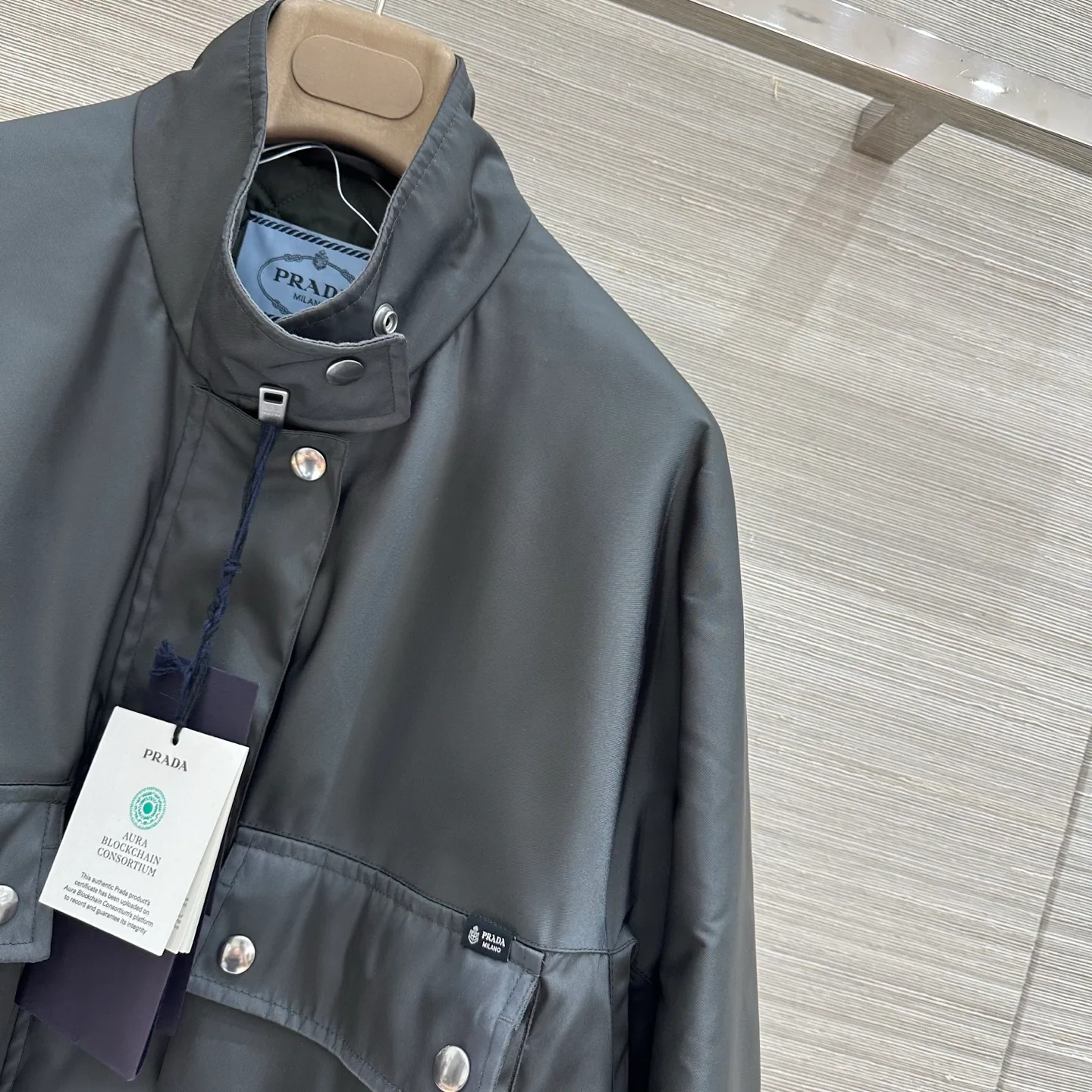 Куртки И Пуховики Женские Prada 18653894