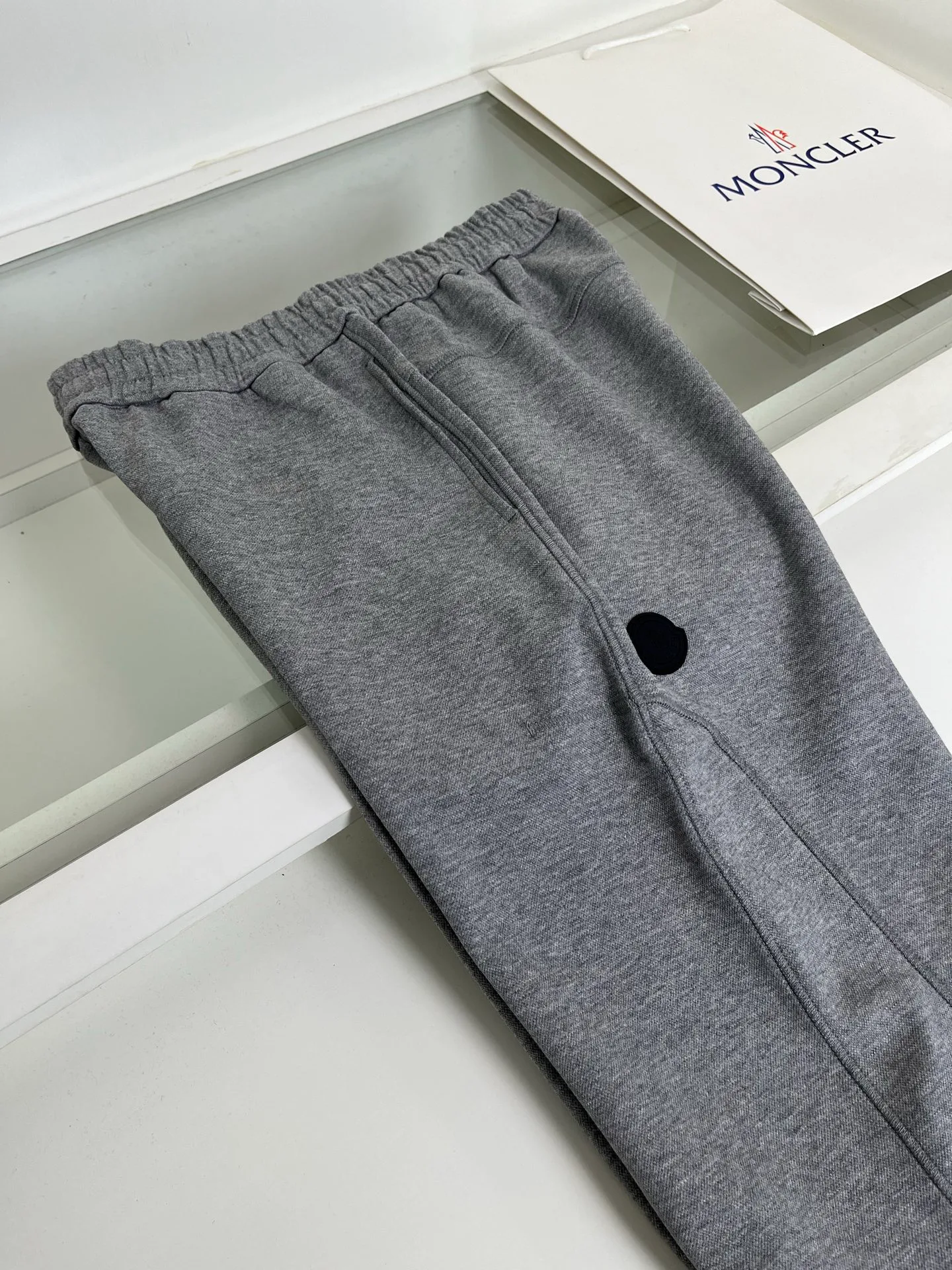 Men's Trousers MONCLER 17951677