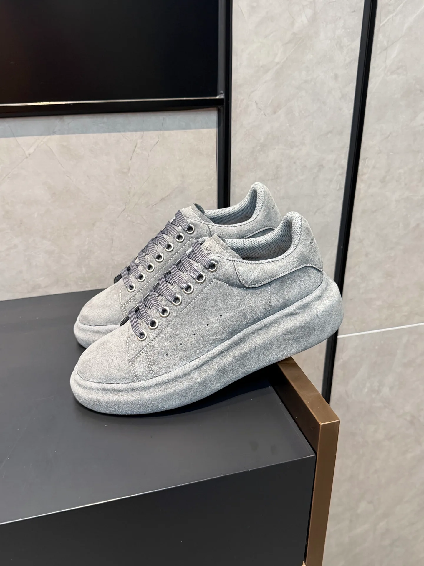 Women's Sneakers ALEXANDER MCQUEEN 18363905