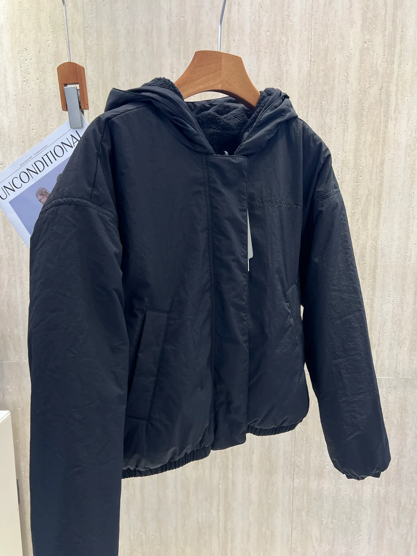 Men's Jackets And Down Jackets CANADA GOOSE 18330521