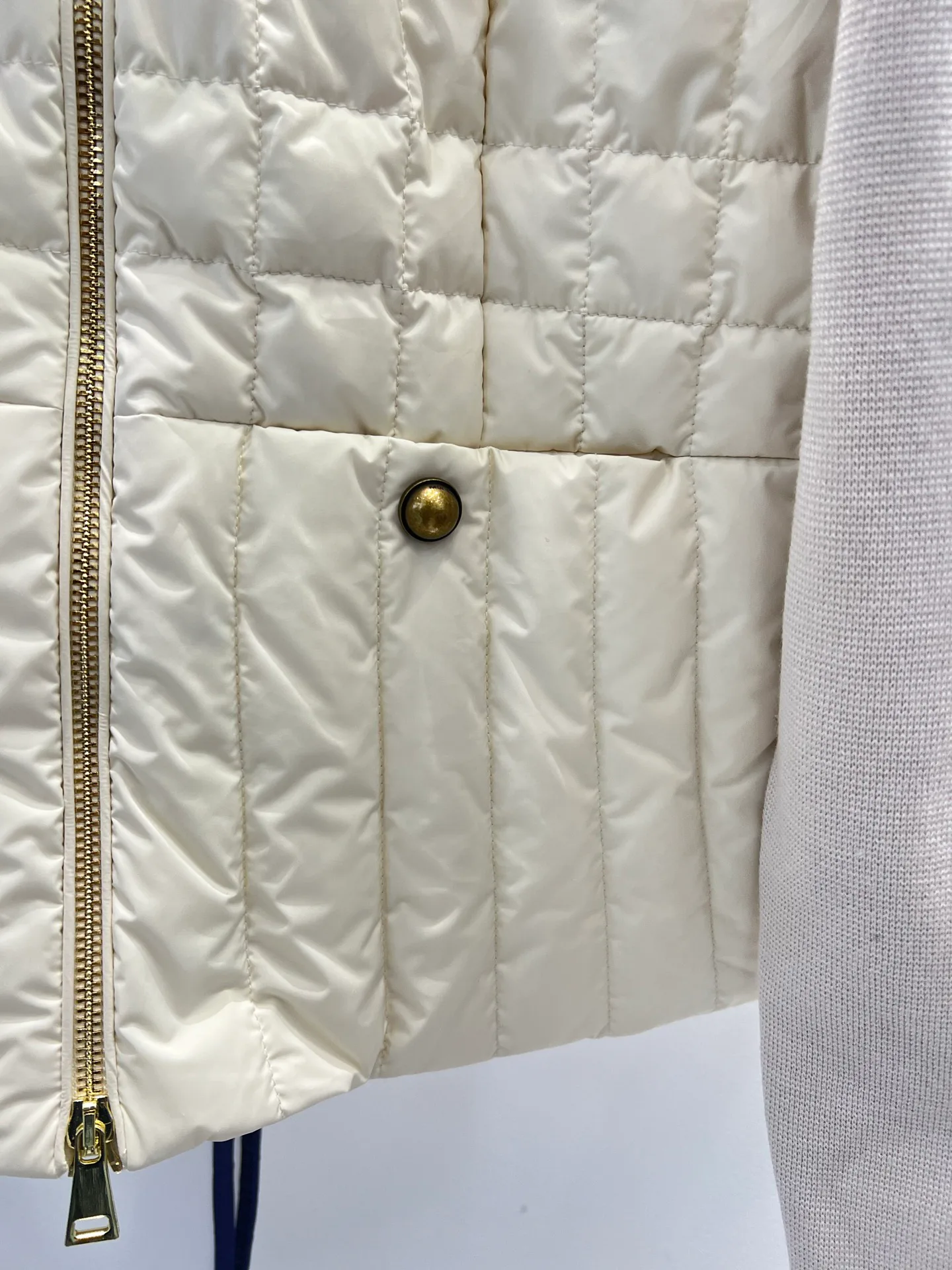 Men's Jackets And Down Jackets MONCLER 18330381