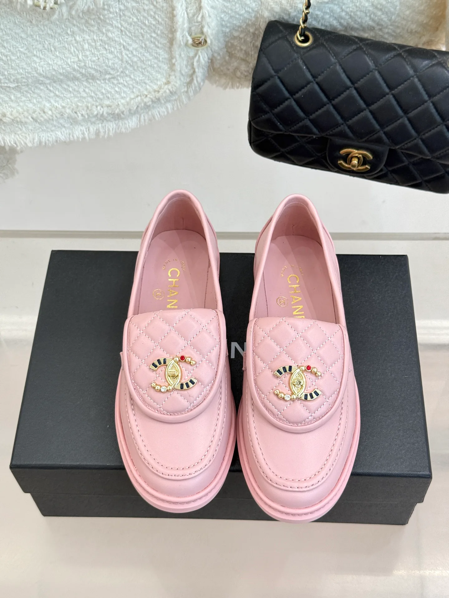 Women's Loafers And Moccasins CHANEL 17336063