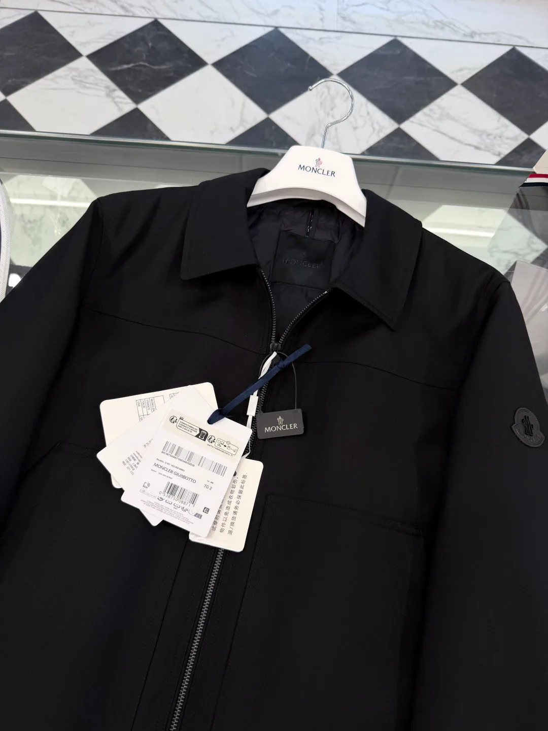 Куртки И Пуховики Мужские Moncler 18596186