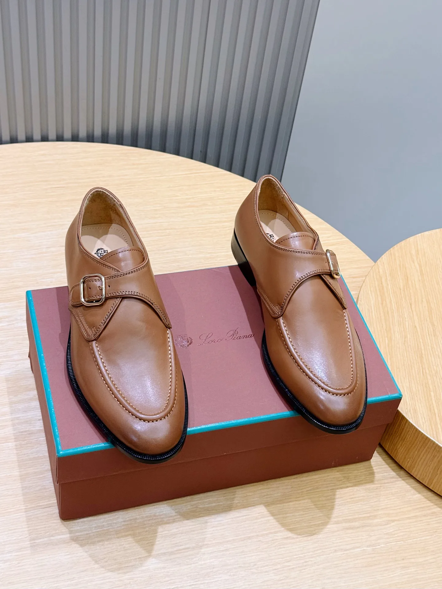Men's Loafers And Dress Shoes LORO PIANA 17227905