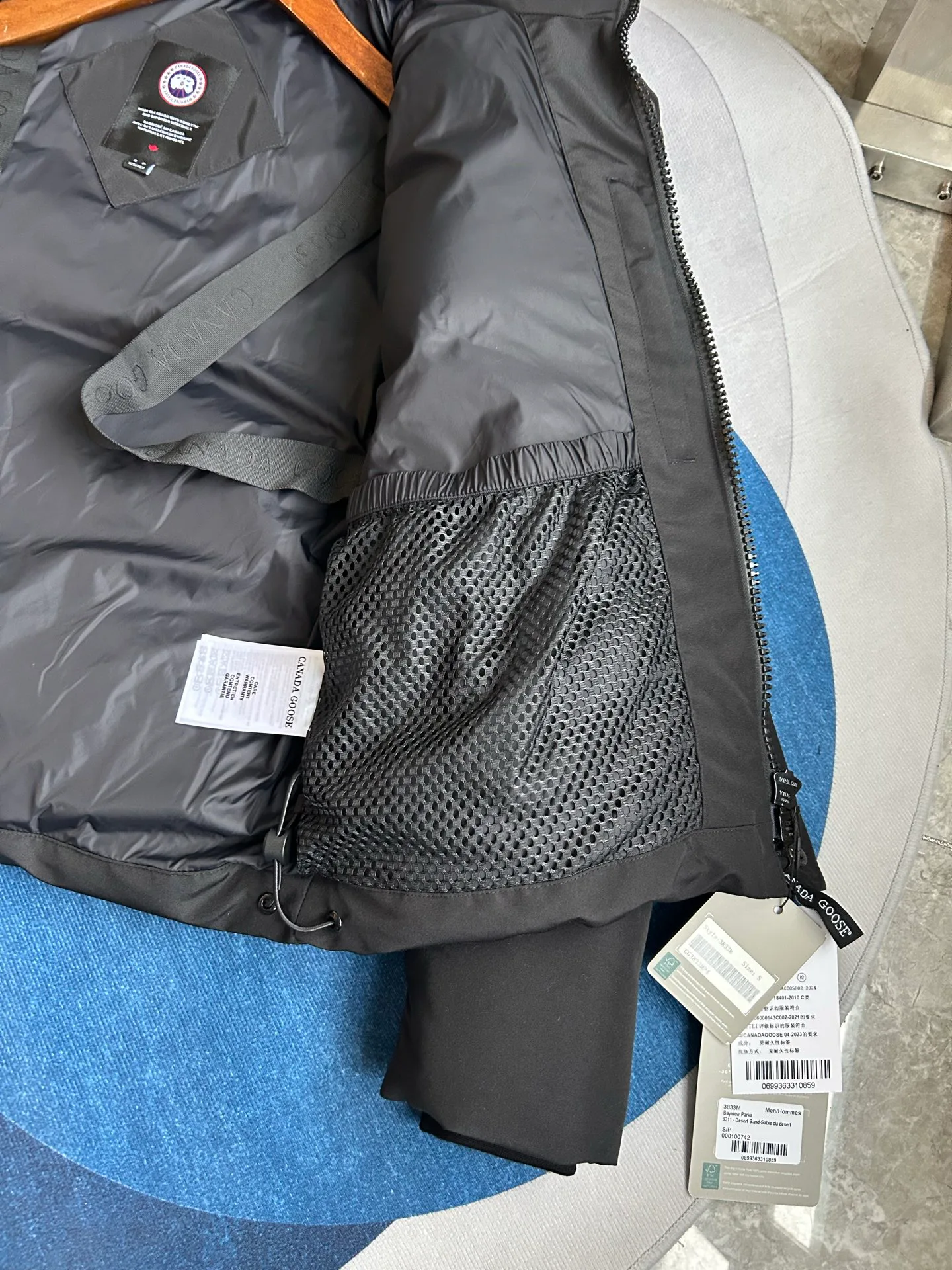 Men's Jackets And Down Jackets CANADA GOOSE 18007333