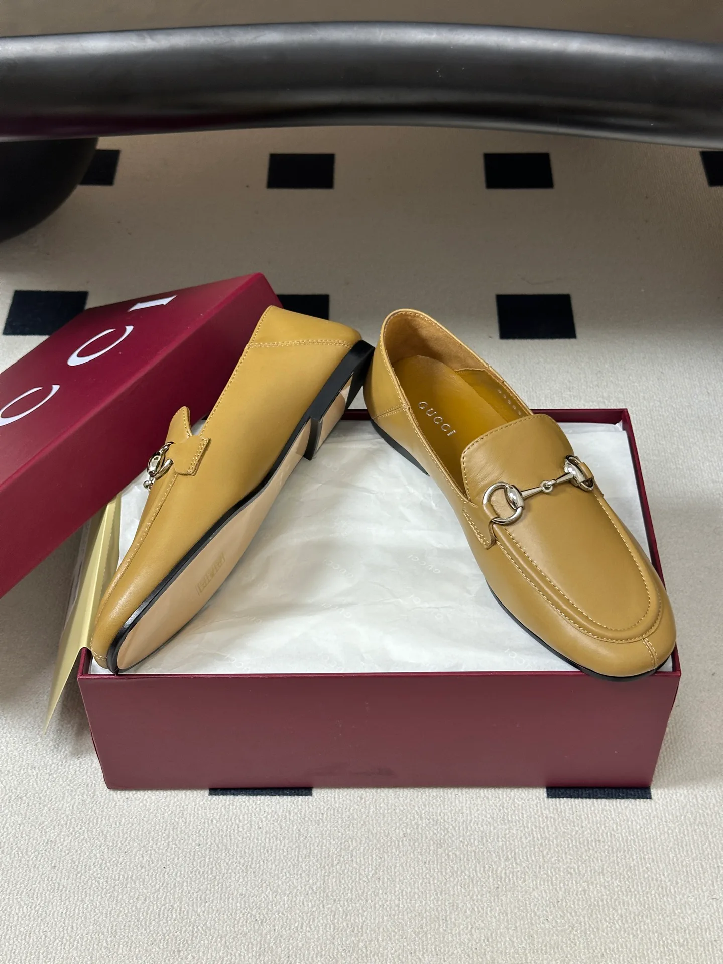 Women's Loafers And Moccasins GUCCI 18049746