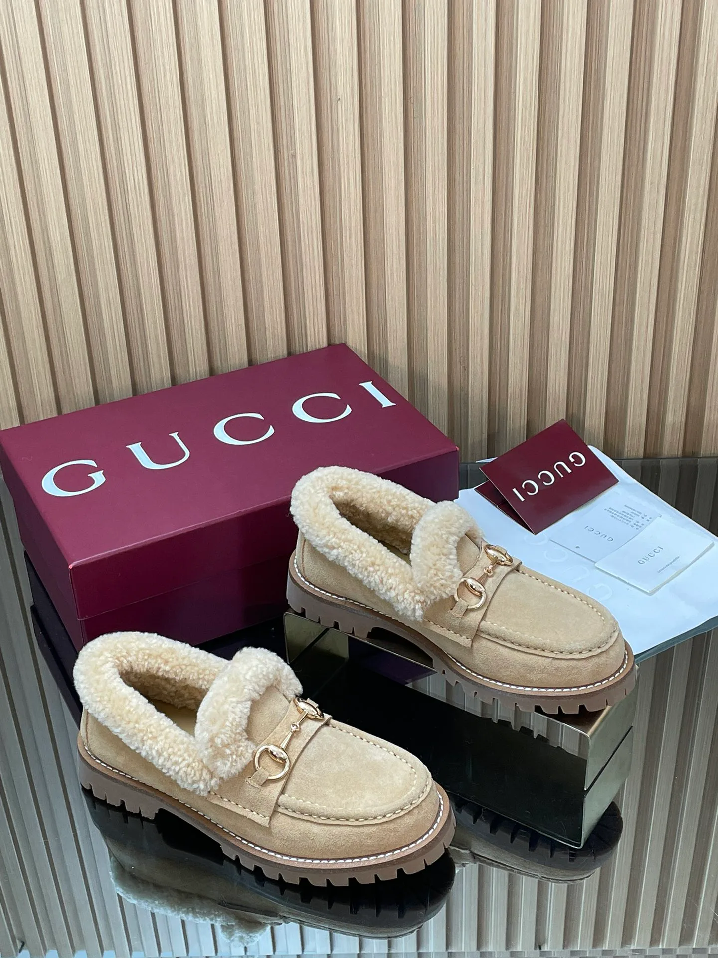 Women's Loafers And Moccasins GUCCI 18187063
