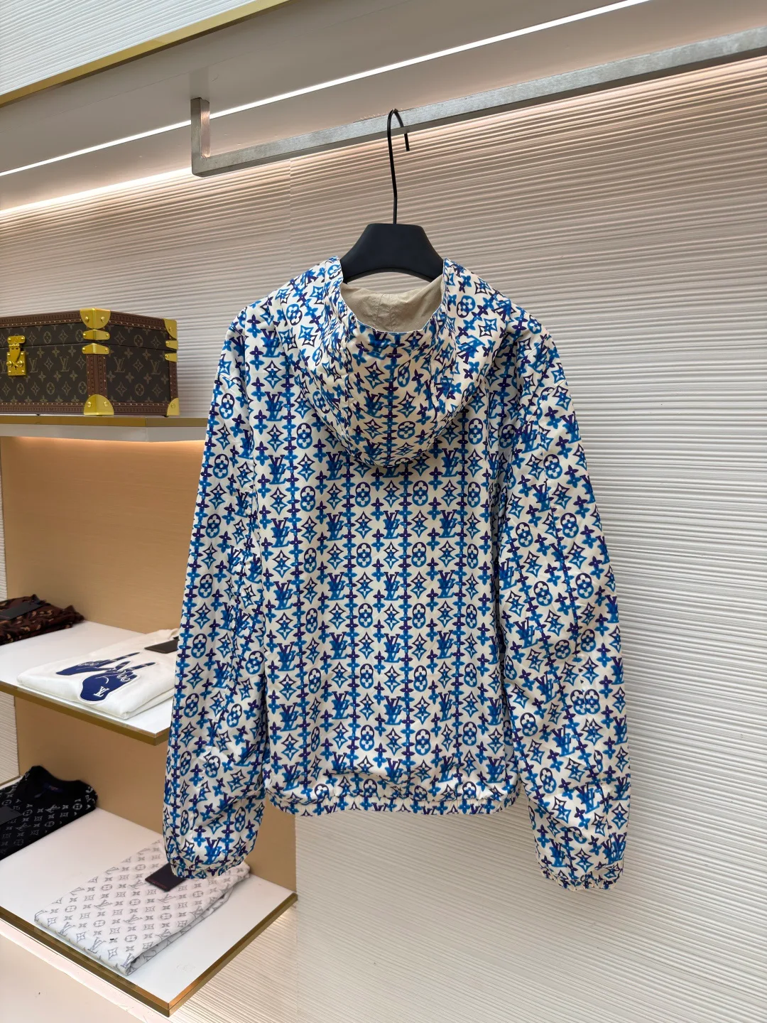 Men's Jackets And Down Jackets LOUIS VUITTON 18153833