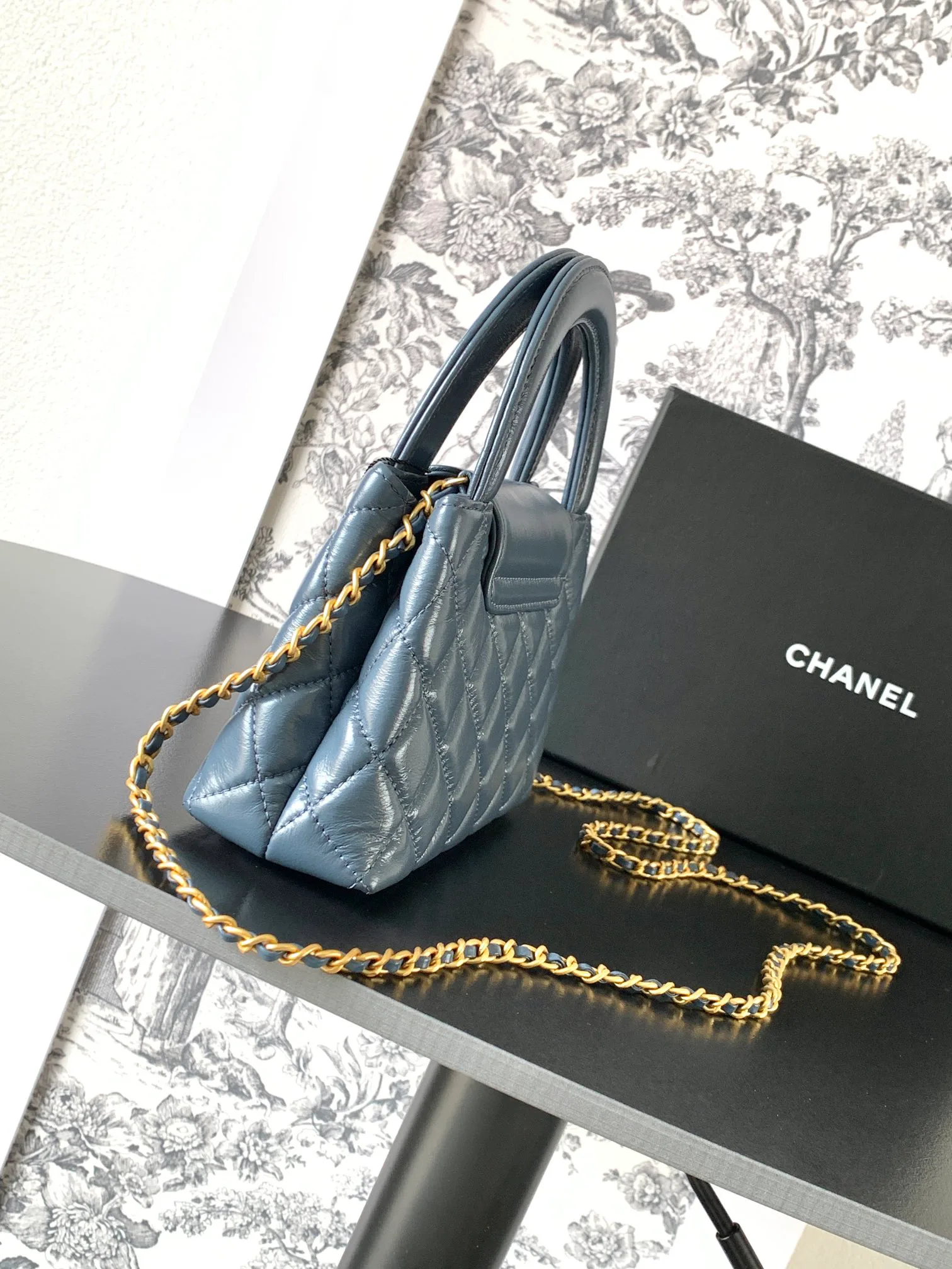 Women's Classic Handbags CHANEL 17498578