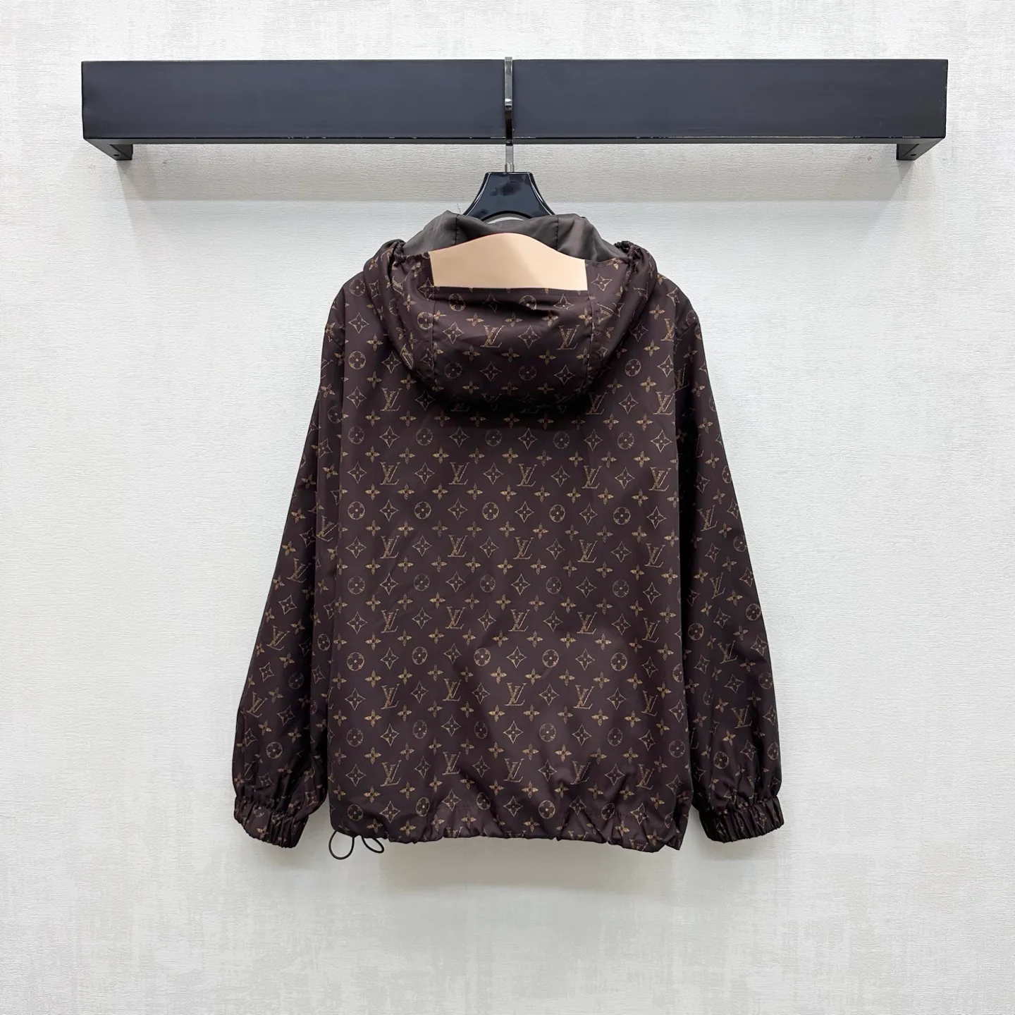 Women's Jackets And Down Jackets LOUIS VUITTON 18328047