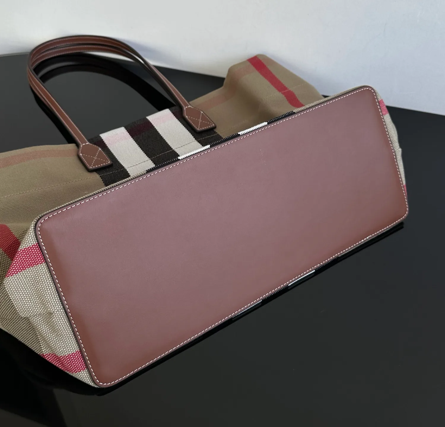 Women's Classic Handbags BURBERRY 18052791