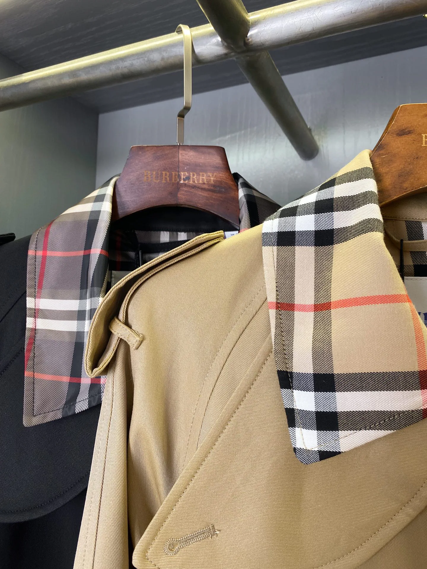 Women's Trench Coats BURBERRY 17998591