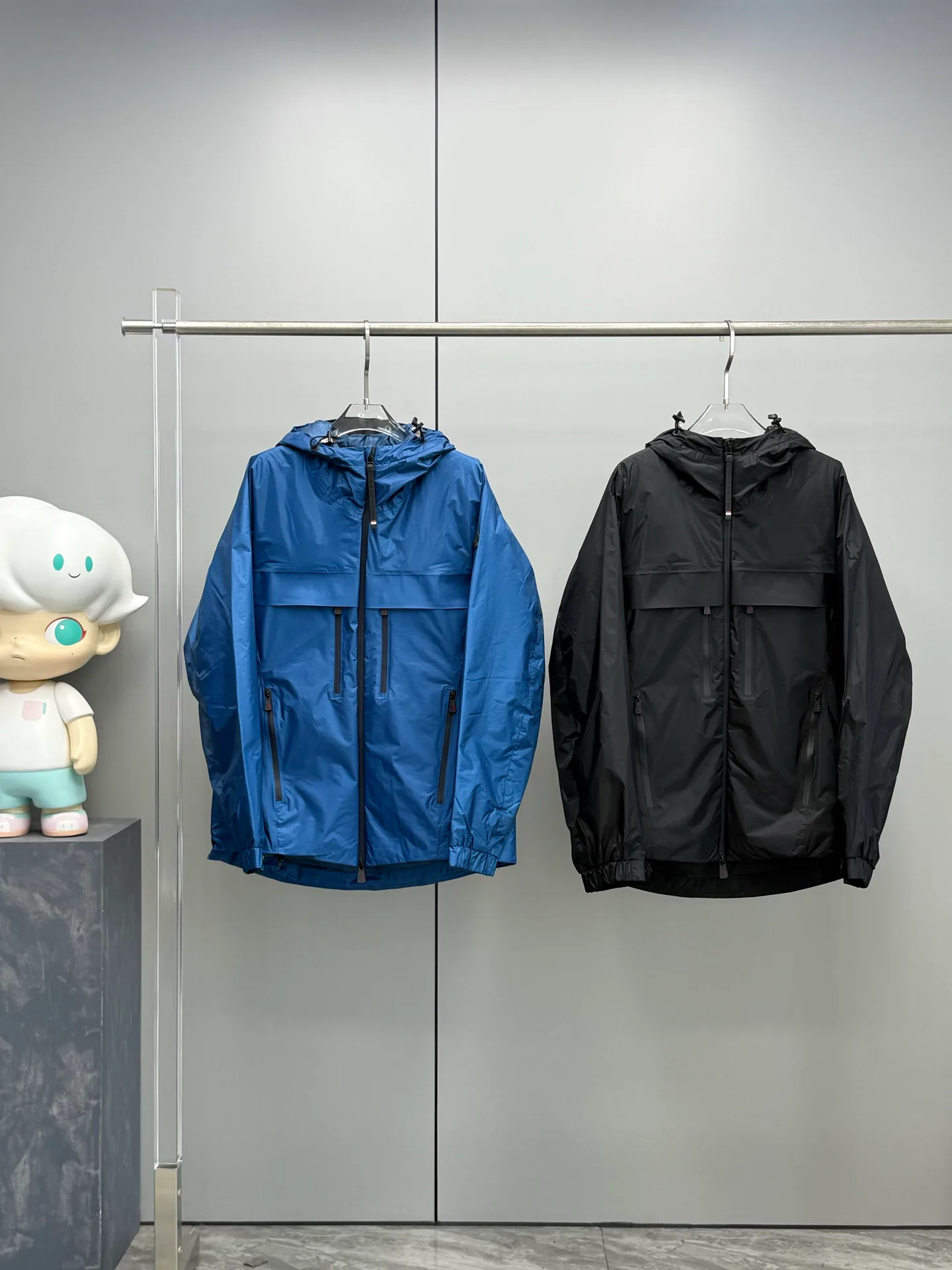 Men's Jackets And Down Jackets MONCLER 18029486