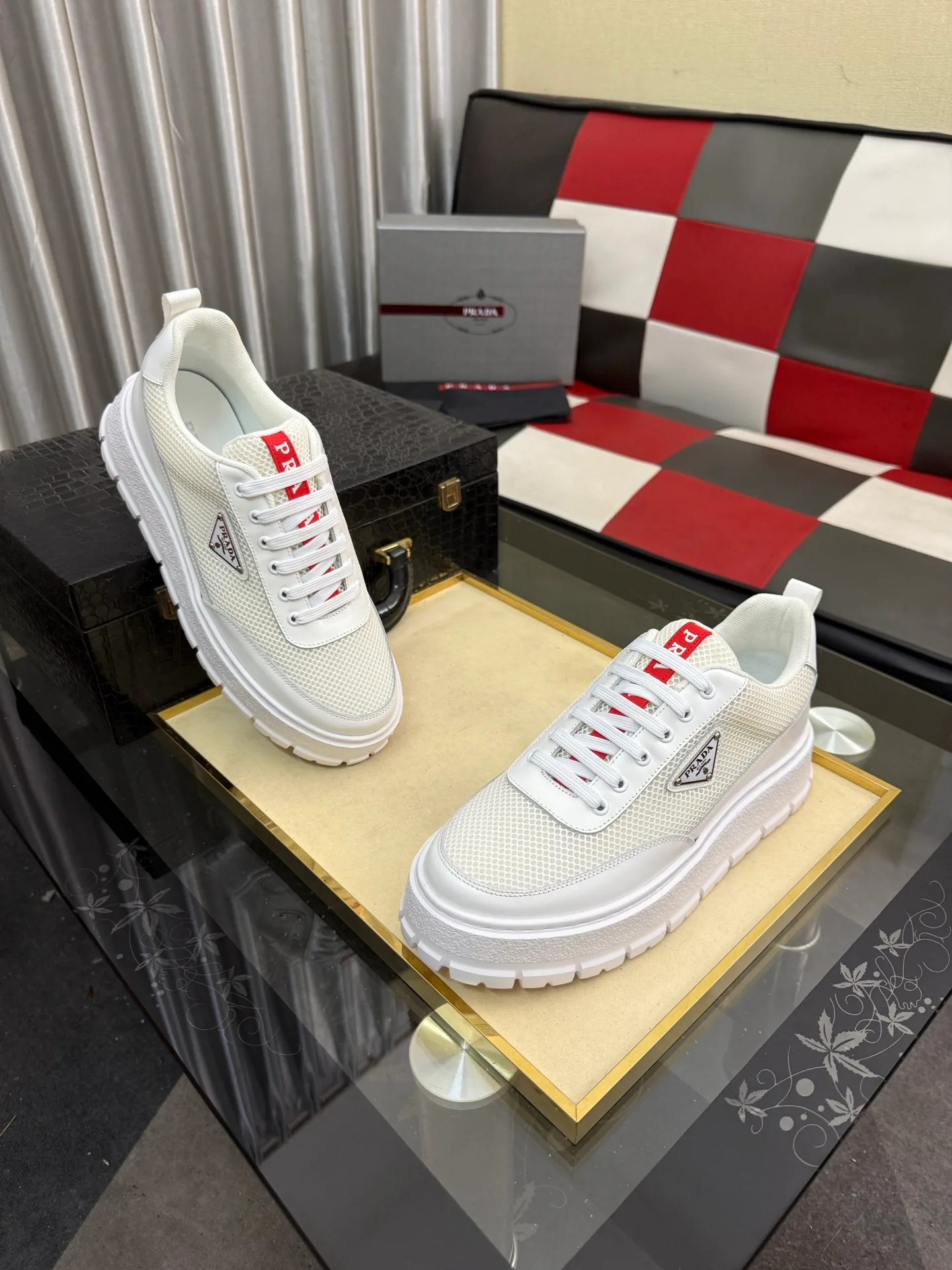 Women's Sneakers PRADA 18417413